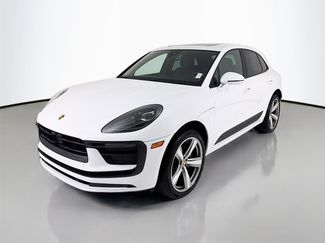 Certified 2025 Porsche Macan AWD/4WD video 1