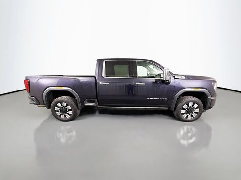 Used 2024 GMC Sierra 2500 Denali w/ Denali Reserve Package AWD/4WD image 9
