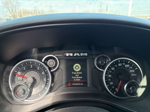 Used 2019 RAM 1500 Big Horn image 12