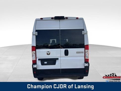 Used 2023 RAM ProMaster 2500 FWD image 7
