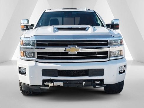Used 2019 Chevrolet Silverado 3500 High Country w/ Duramax Plus Package image 2