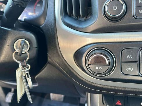 Used 2016 GMC Canyon SLE w/ SLE Convenience Package image 20