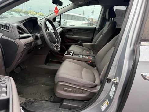 Used 2019 Honda Odyssey EX image 2