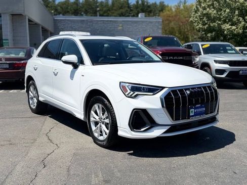 Used 2022 Audi Q3 2.0T Premium Plus w/ Premium Plus Package AWD/4WD image 9
