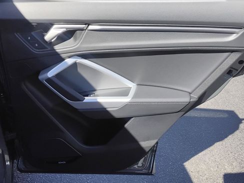New 2025 Audi Q3 2.0T Premium image 24