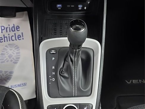 Certified 2023 Hyundai Venue Limited image 28