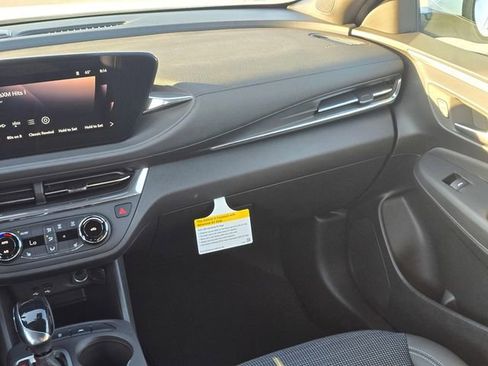 New 2026 Buick Envista Sport Touring w/ Convenience I Package FWD image 16