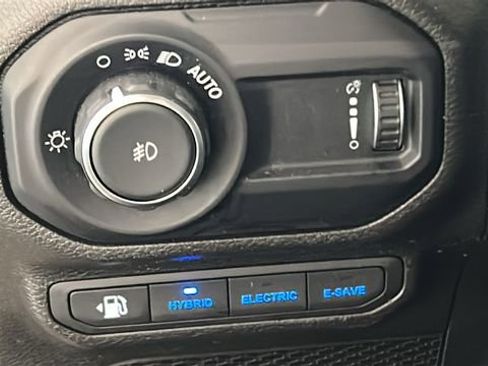 Used 2023 Jeep Wrangler Unlimited Rubicon 4xe w/ Cold Weather Group AWD/4WD image 19