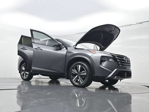 Used 2024 Nissan Rogue SL w/ SL Premium Package AWD/4WD image 28