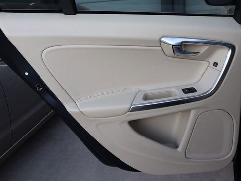 Used 2013 Volvo S60 T5 image 26