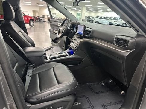 Used 2023 Ford Explorer XLT w/ Equipment Group 202A AWD/4WD image 25