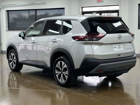 Used 2023 Nissan Rogue SV AWD/4WD image 8