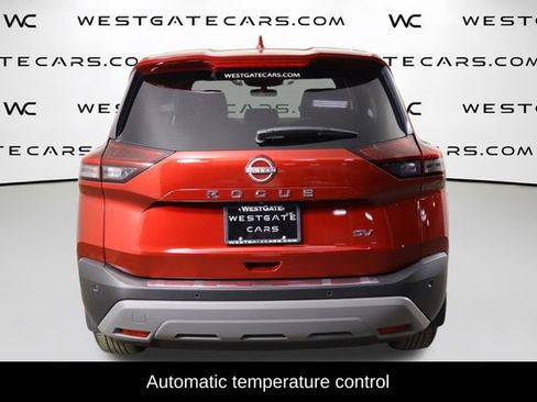 Used 2023 Nissan Rogue SV FWD image 4