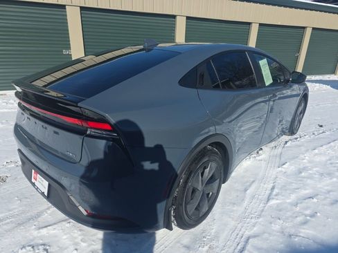 Used 2024 Toyota Prius LE image 6