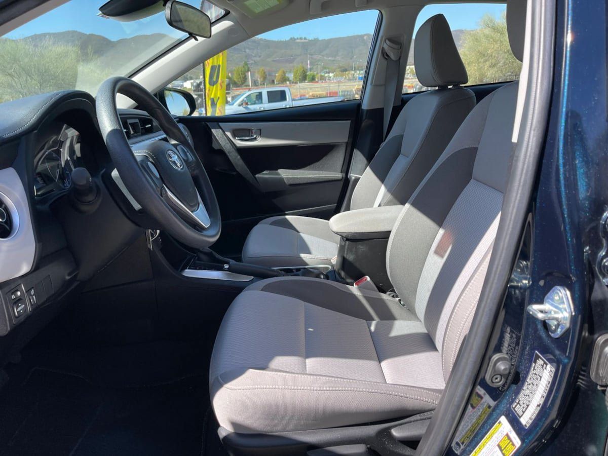 Used 2019 Toyota Corolla LE w/ Carpet Mat Package (TMS) FWD image 13