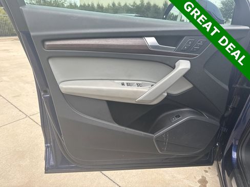 Used 2021 Audi Q5 2.0T Premium w/ Convenience Package image 19