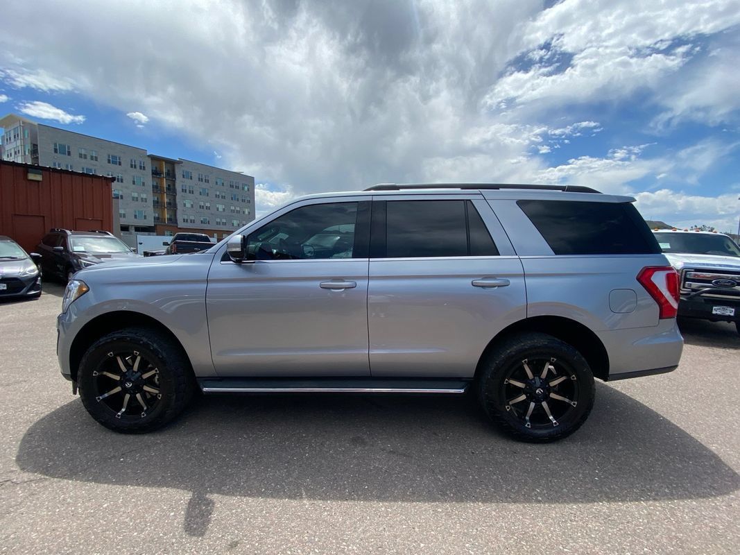 Used 2020 Ford Expedition XLT w/ Equipment Group 202A AWD/4WD image 7