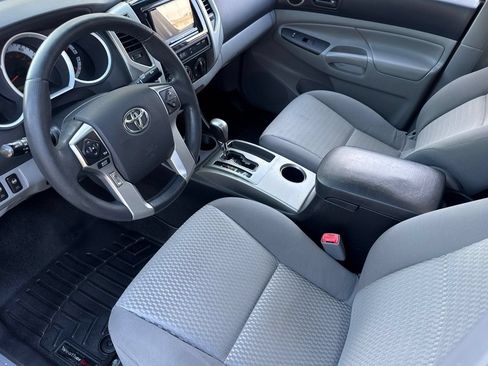 Used 2014 Toyota Tacoma 4x4 Double Cab w/ SR5 Package image 13