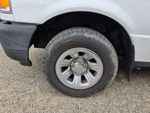 Used 2011 Ford Ranger XL image 2