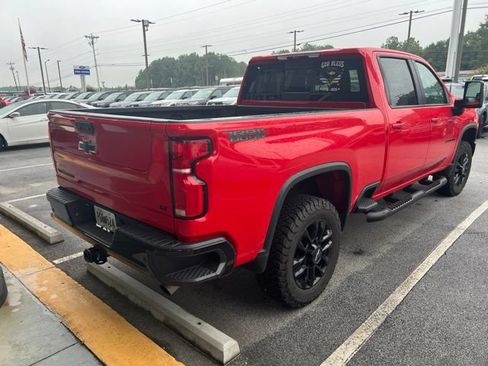 Used 2025 Chevrolet Silverado 2500 LT w/ Trail Boss Package AWD/4WD image 4