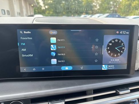 New 2026 Hyundai Santa Fe SE image 10