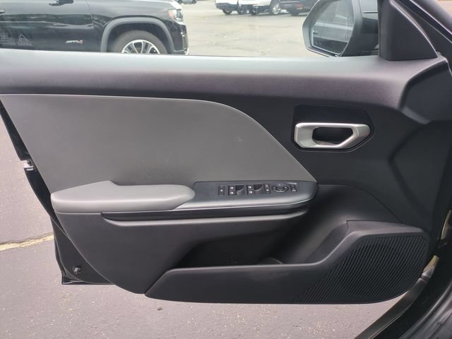 Used 2025 Kia K4 FWD image 11