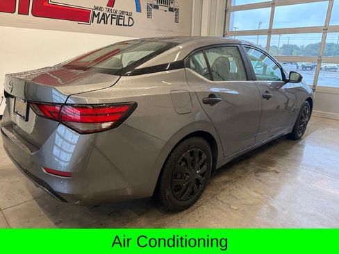 Used 2024 Nissan Sentra S FWD image 3
