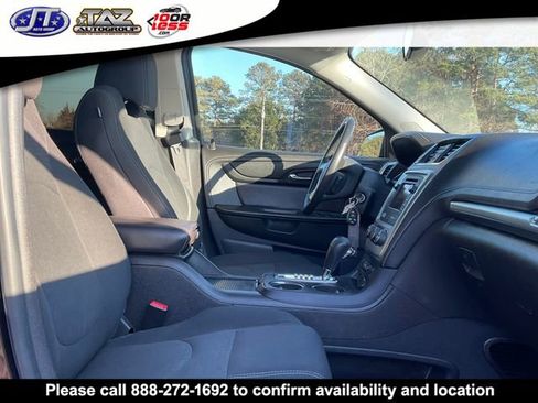 Used 2016 GMC Acadia SLE image 13