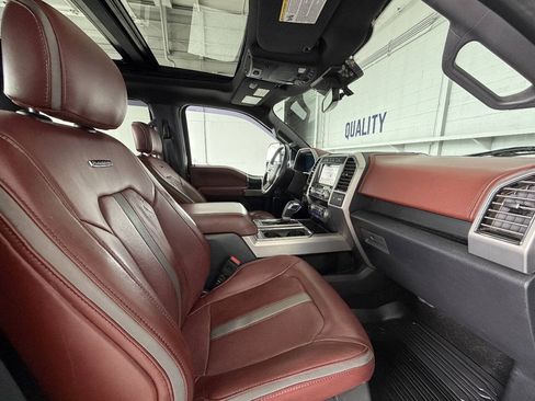 Used 2019 Ford F150 Platinum w/ Equipment Group 701A Luxury AWD/4WD image 21