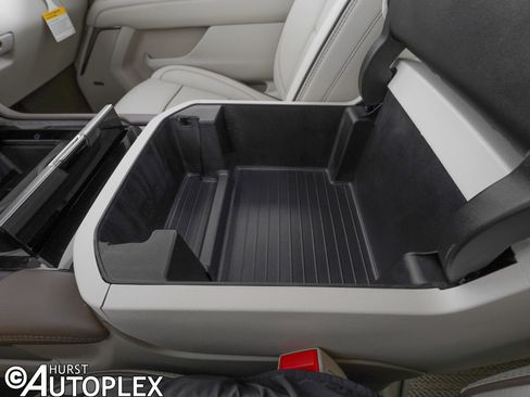 Used 2026 GMC Yukon Denali image 30