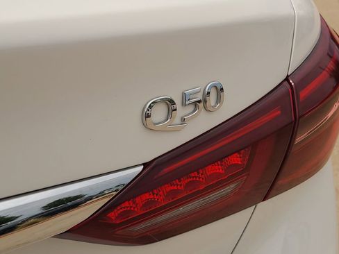Used 2022 INFINITI Q50 Luxe w/ Cargo Package AWD/4WD image 7