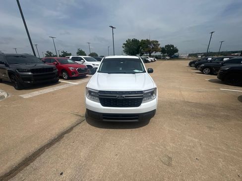 Used 2024 Ford Maverick XLT FWD image 2