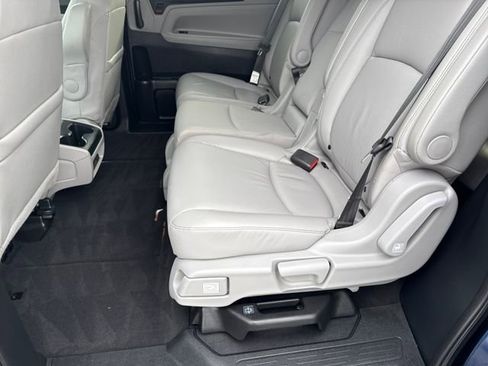 Used 2024 Honda Odyssey EX-L image 18