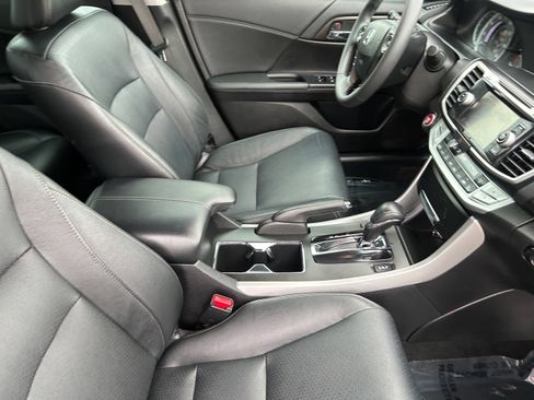 Used 2015 Honda Accord EX-L image 13
