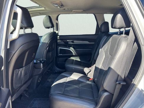 Used 2021 Kia Telluride EX w/ EX Premium Package image 17
