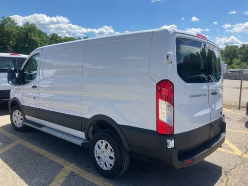Used 2025 Ford Transit 250 Low Roof w/ Exterior Upgrade Package RWD image 4