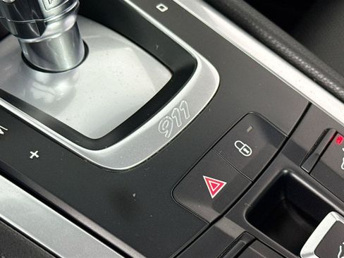 Used 2017 Porsche 911 Carrera RWD image 35