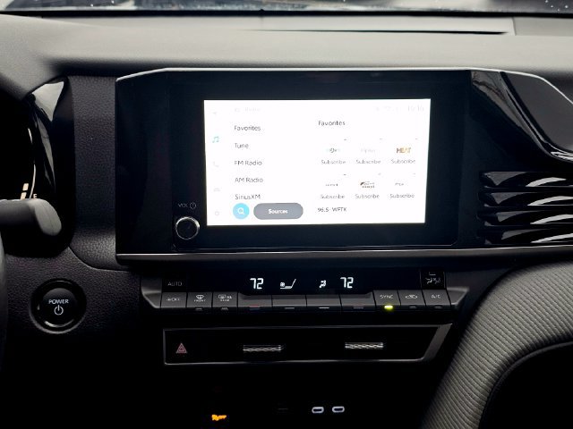 Used 2025 Toyota Camry SE FWD image 37