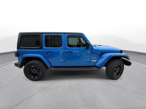 Used 2022 Jeep Wrangler Unlimited Sahara image 5