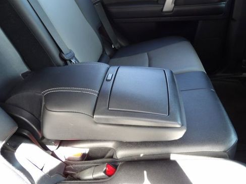 Used 2014 Toyota 4Runner SR5 Premium image 12