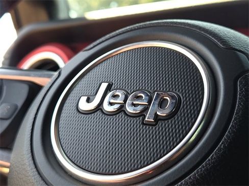 Used 2021 Jeep Wrangler Unlimited Rubicon image 22