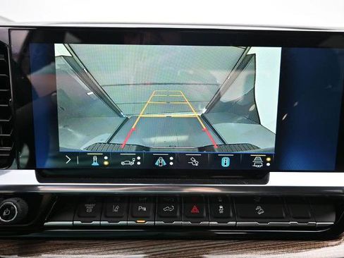 New 2025 Chevrolet Silverado 2500 LT w/ Safety Package image 21