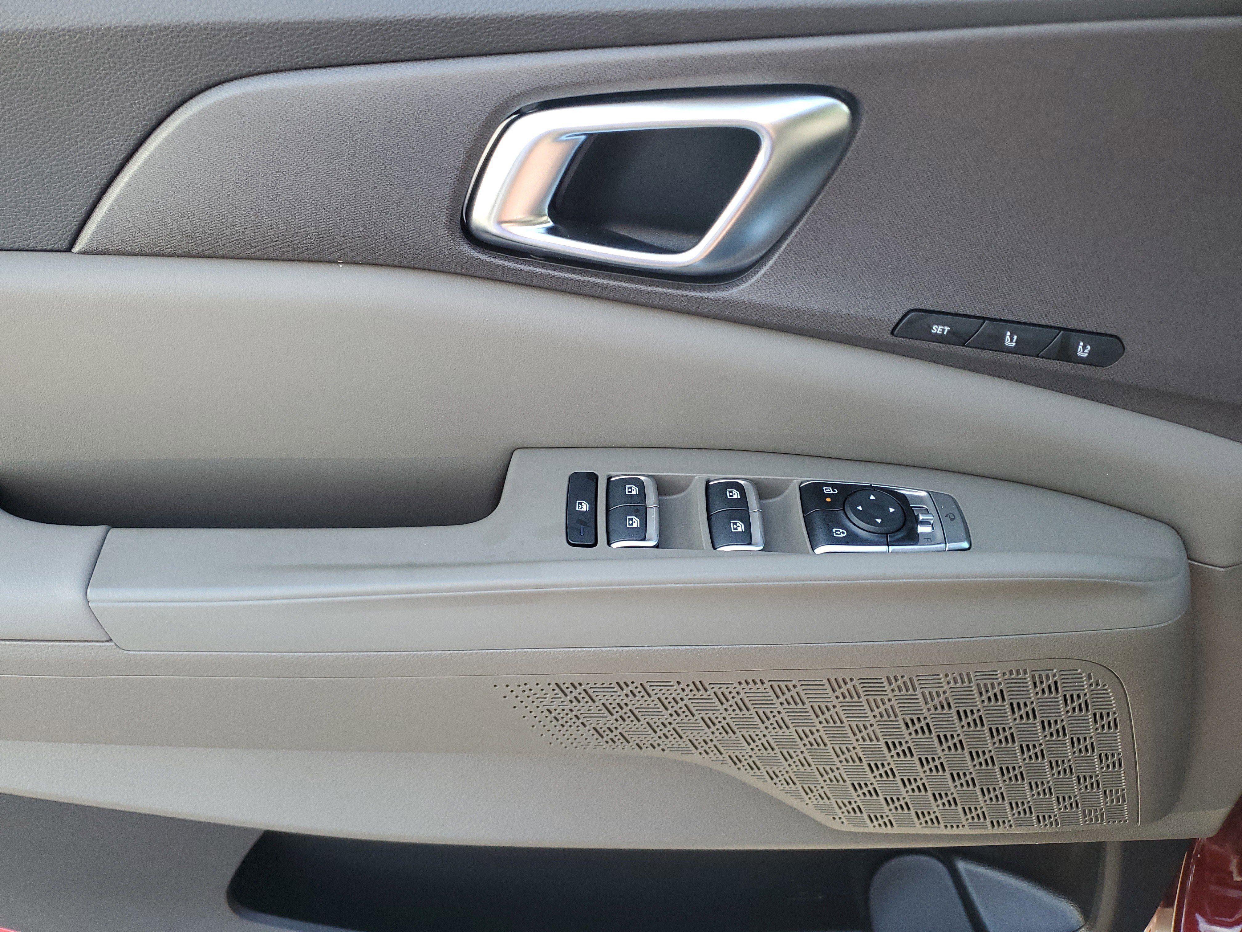 New 2026 Kia Carnival EX FWD image 12