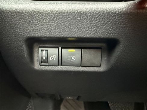 Used 2021 Toyota RAV4 XLE image 56