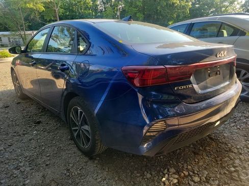 Used 2023 Kia Forte LXS w/ LXS Technology Package FWD image 4