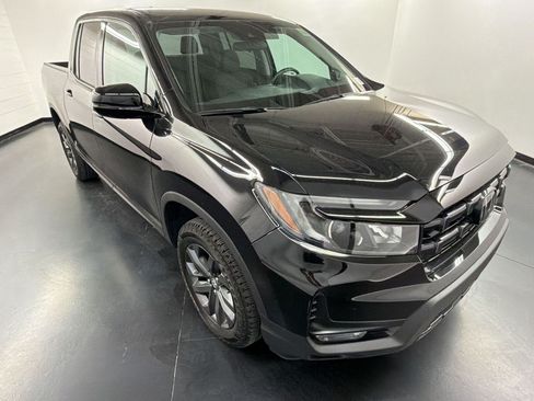 Certified 2024 Honda Ridgeline Sport image 7