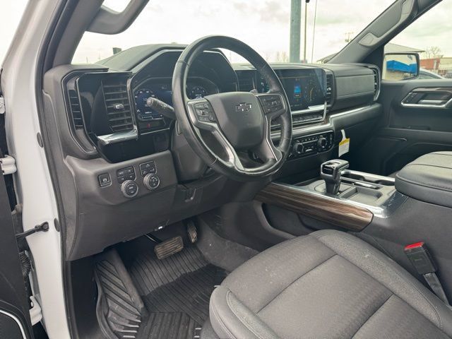Used 2024 Chevrolet Silverado 1500 LT Trail Boss w/ Protection Package AWD/4WD image 20