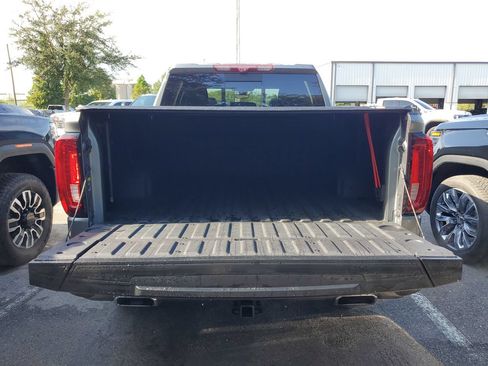 Used 2021 GMC Sierra 1500 Denali w/ Technology Package AWD/4WD image 9