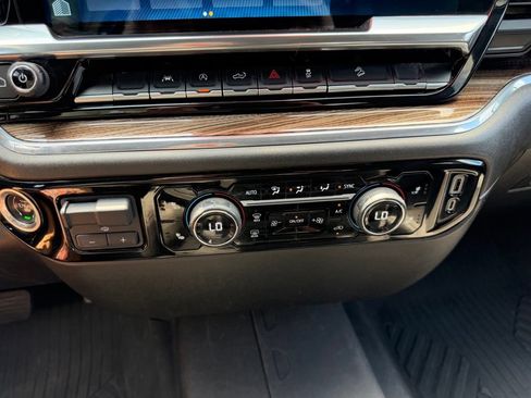 Used 2023 Chevrolet Silverado 1500 LT AWD/4WD image 26