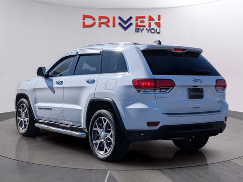 Used 2019 Jeep Grand Cherokee Limited w/ Luxury Group II image 3
